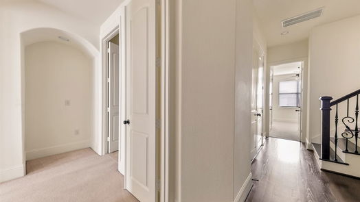 Houston 4-story, 3-bed 1102 W 15th 1/2 Street B-idx