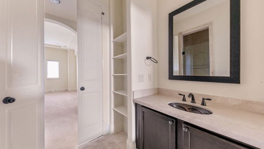 Houston 4-story, 3-bed 1102 W 15th 1/2 Street B-idx