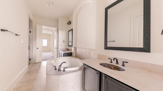 Houston 4-story, 3-bed 1102 W 15th 1/2 Street B-idx