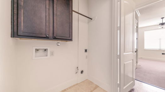Houston 4-story, 3-bed 1102 W 15th 1/2 Street B-idx
