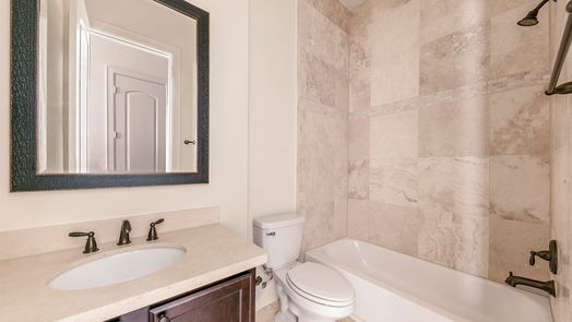 Houston 4-story, 3-bed 1102 W 15th 1/2 Street B-idx