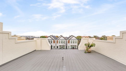 Houston 4-story, 3-bed 1102 W 15th 1/2 Street B-idx