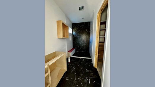 Houston 2-story, 5-bed 1009 Shelterwood Drive-idx