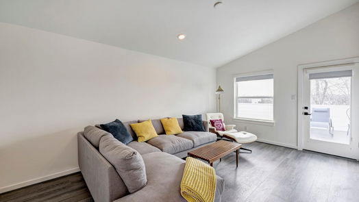 Houston 4-story, 3-bed 1422 W 23rd Street C-idx