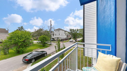 Houston 3-story, 3-bed 2364 Arlington Street-idx