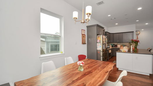 Houston 4-story, 0-bed 1117 W 16th Street E-idx