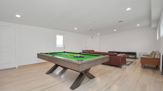 Houston 4-story, 0-bed 1117 W 16th Street E-idx