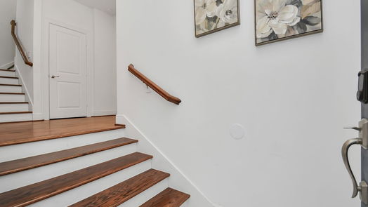 Houston 4-story, 0-bed 1117 W 16th Street E-idx