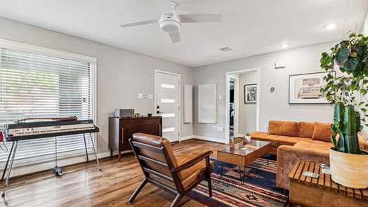 Houston 1-story, 3-bed 1402 W 14th Street-idx