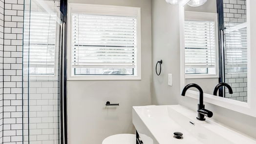 Houston 1-story, 3-bed 1402 W 14th Street-idx