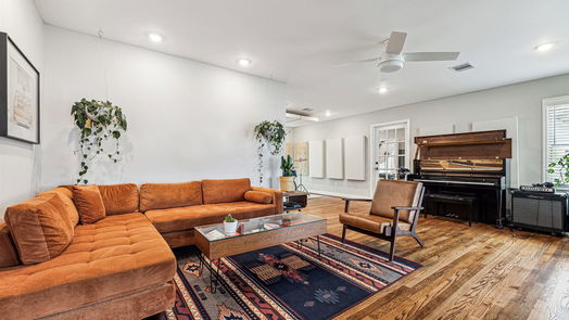 Houston 1-story, 3-bed 1402 W 14th Street-idx