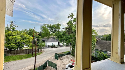 Houston 3-story, 4-bed 710 E 21st Street-idx