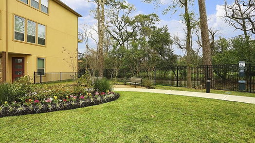 Houston 3-story, 3-bed 2615 Shady Woods Lane-idx