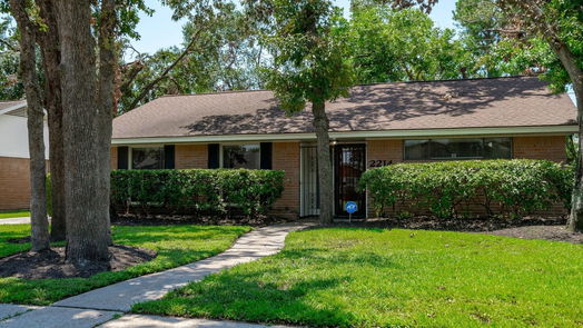 Houston 1-story, 3-bed 2214 Droxford Drive-idx