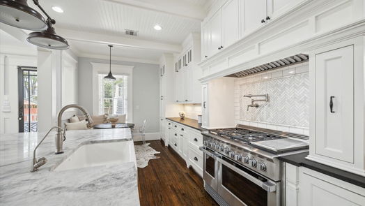 Houston 2-story, 4-bed 713 E 13th Street-idx