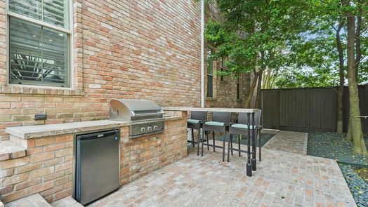 Houston 3-story, 4-bed 204 W 10th Street-idx