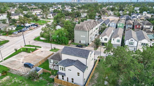 Houston 3-story, 4-bed 619 E 28th Street Street-idx