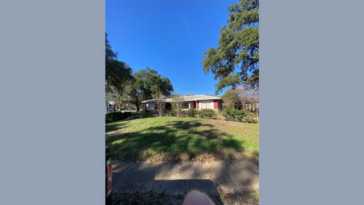 Houston 1-story, 3-bed 905 Bay Oaks Road-idx