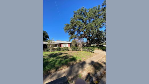 Houston 1-story, 3-bed 905 Bay Oaks Road-idx