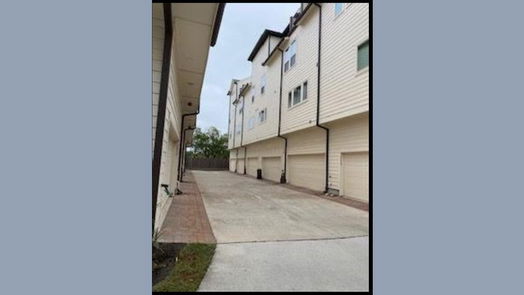 Houston 3-story, 3-bed 2642 Fountain Key Boulevard-idx