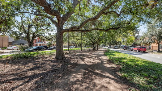 Houston 1-story, 3-bed 1529 Heights Boulevard-idx