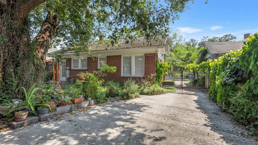 Houston 1-story, 3-bed 1529 Heights Boulevard-idx