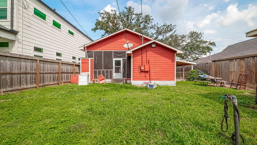 Houston 1-story, 3-bed 308 E 28th Street-idx