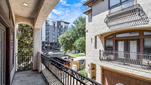 Houston 3-story, 3-bed 925 W 21st Street-idx