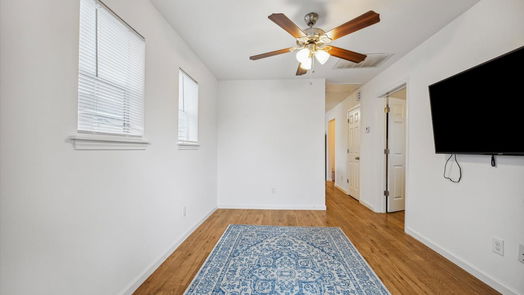 Houston 3-story, 5-bed 413 E 23rd Street-idx