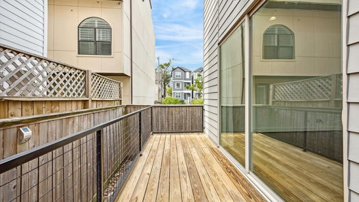 Houston 3-story, 4-bed 1232 W 24th Street G-idx