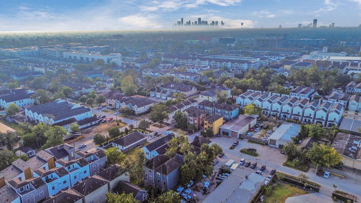 Houston 3-story, 3-bed 615 W 27th Street D-idx