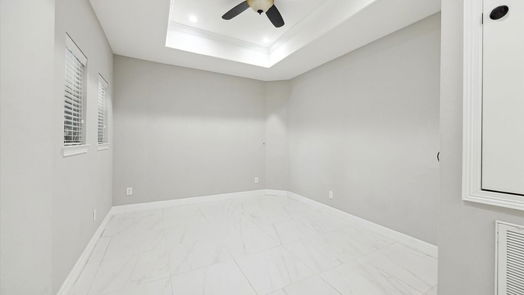 Houston 3-story, 4-bed 1620 W 24th Street C-idx