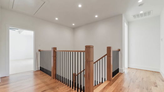 Houston 3-story, 5-bed 1107 Grovewood Lane-idx
