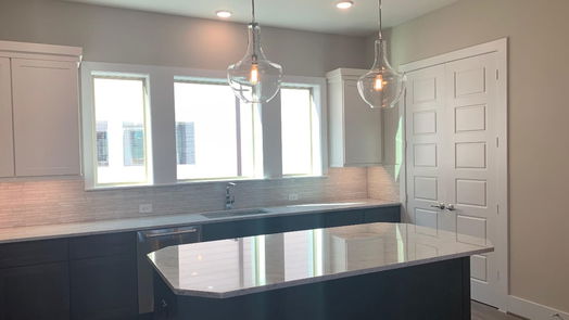 Houston 3-story, 3-bed 2642 Fountain Key Boulevard-idx