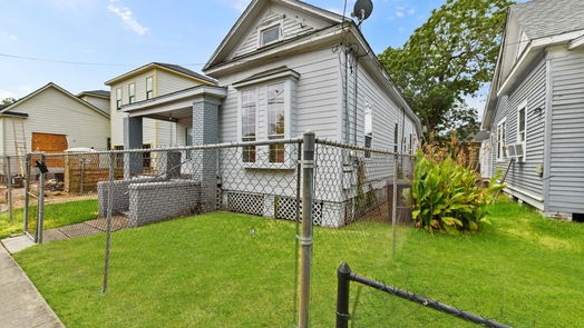 Houston 1-story, 3-bed 1907 Common Street-idx