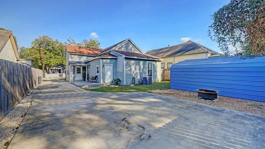 Houston 1-story, 3-bed 2211 Gano Street-idx