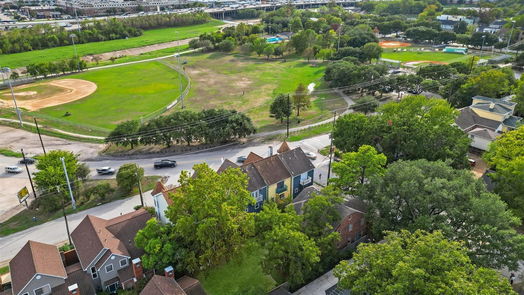 Houston 2-story, 4-bed 2408 White Oak Drive-idx