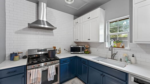 Houston 2-story, 4-bed 2408 White Oak Drive-idx