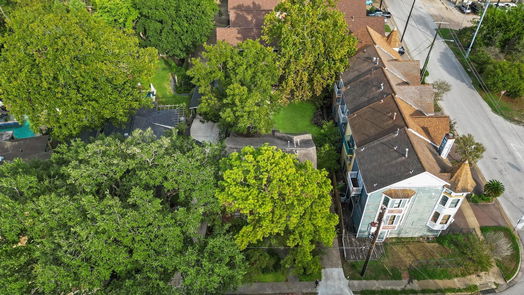 Houston 2-story, 4-bed 2408 White Oak Drive-idx