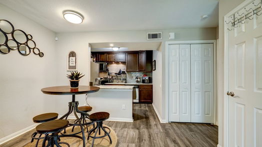 Houston 1-story, 2-bed 1860 White Oak Drive 359-idx