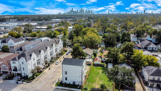 Houston 3-story, 3-bed 2825 Grinnell Street-idx