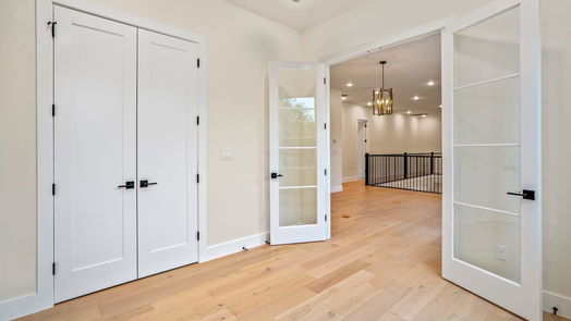 Houston 2-story, 5-bed 951 Byrne Street-idx