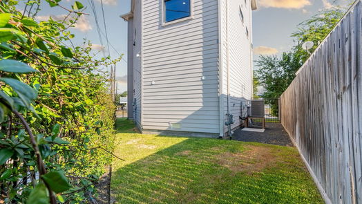 Houston 3-story, 3-bed 1102 E 28th Street-idx