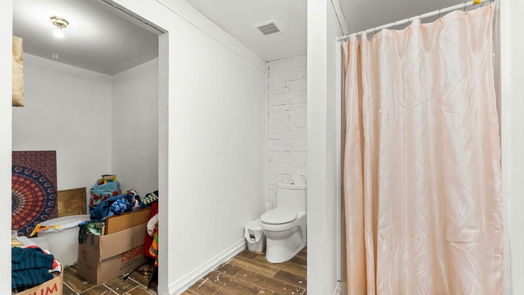 Houston 1-story, 3-bed 508 Dell Court-idx