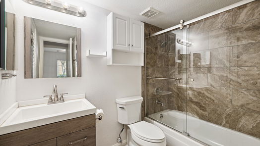 Houston 1-story, 2-bed 1860 White Oak Drive 231-idx