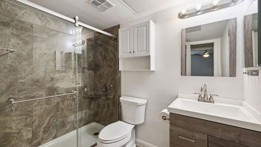 Houston 1-story, 2-bed 1860 White Oak Drive 231-idx