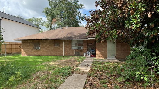 Houston 1-story, 5-bed 4802 Fisk Street-idx