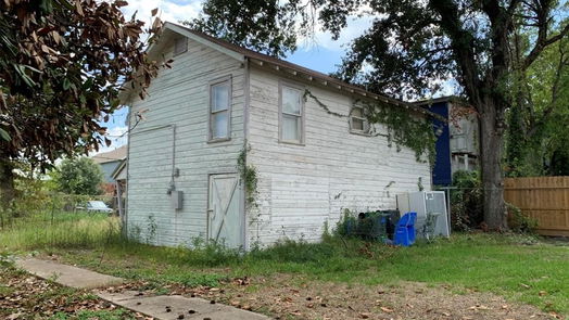 Houston 1-story, 5-bed 4802 Fisk Street-idx