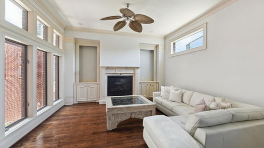 Houston 4-story, 5-bed 150 Vieux Carre Drive-idx