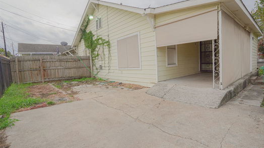 Houston 1-story, 4-bed 910 Booth Street Street-idx